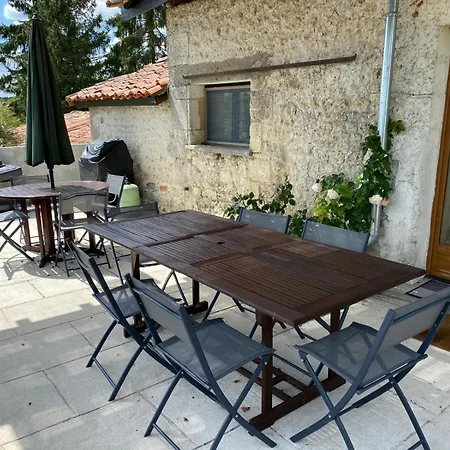 Chez Sarrazin Casa vacanze Brossac