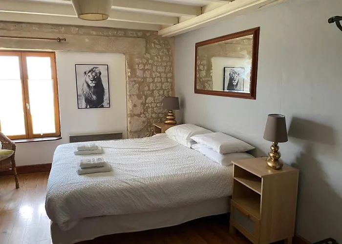 Сasa de vacaciones Chez Sarrazin Brossac