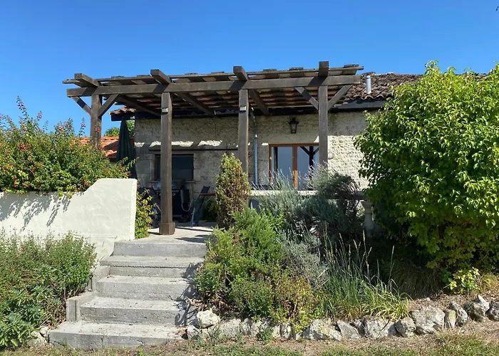 Сasa de vacaciones Chez Sarrazin Brossac