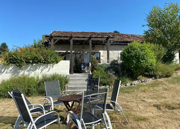 Chez Sarrazin Сasa de vacaciones